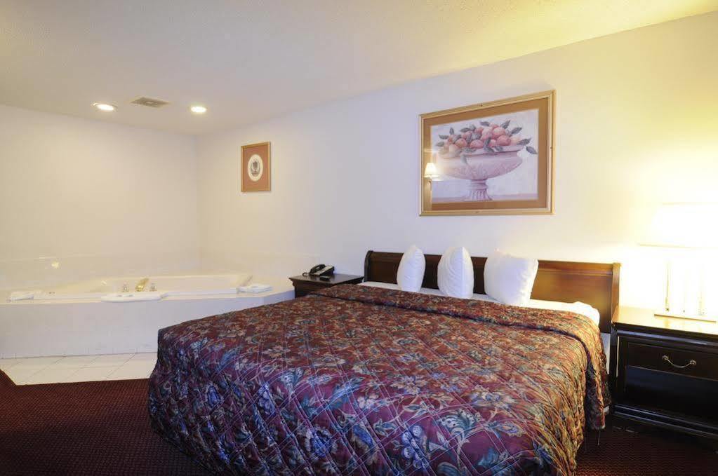 Kings Inn By Oyo Calumet Park I-57 ภายนอก รูปภาพ